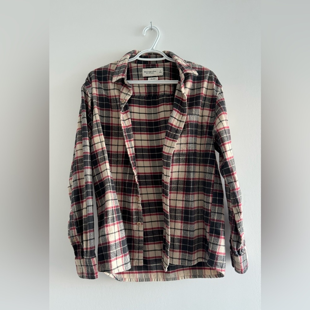 Abercrombie plaid flannel (S)